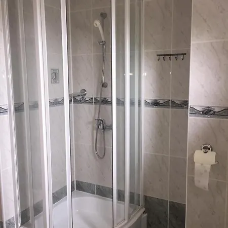 Anker-podczele Couette-café 3*