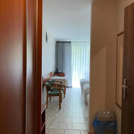 Anker-podczele Couette-café 3*