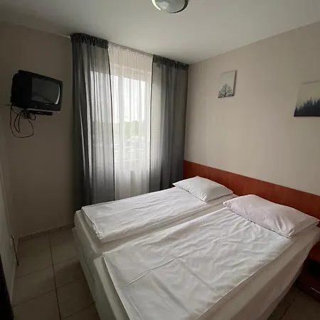Anker-podczele Couette-café 3*